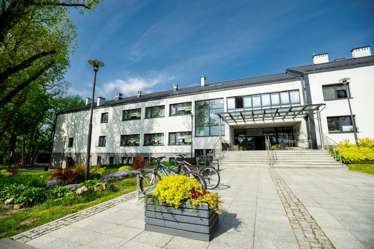 Centrum Rehabilitacji Spolecznej I Zawodowej Zaz Sloneczne Wzgorze Tarnow Ngoại thất bức ảnh