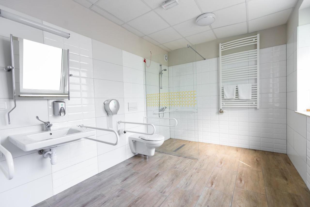 Centrum Rehabilitacji Spolecznej I Zawodowej Zaz Sloneczne Wzgorze Tarnow Ngoại thất bức ảnh