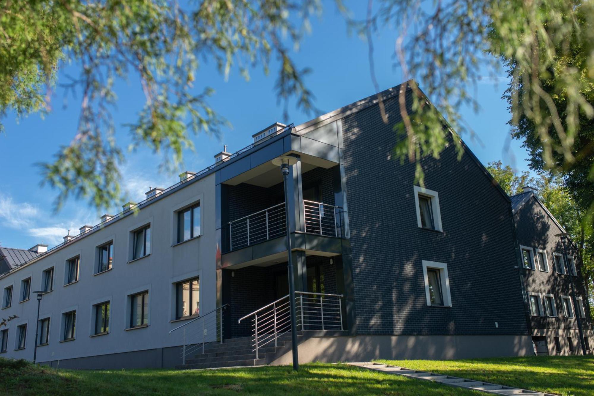 Centrum Rehabilitacji Spolecznej I Zawodowej Zaz Sloneczne Wzgorze Tarnow Ngoại thất bức ảnh